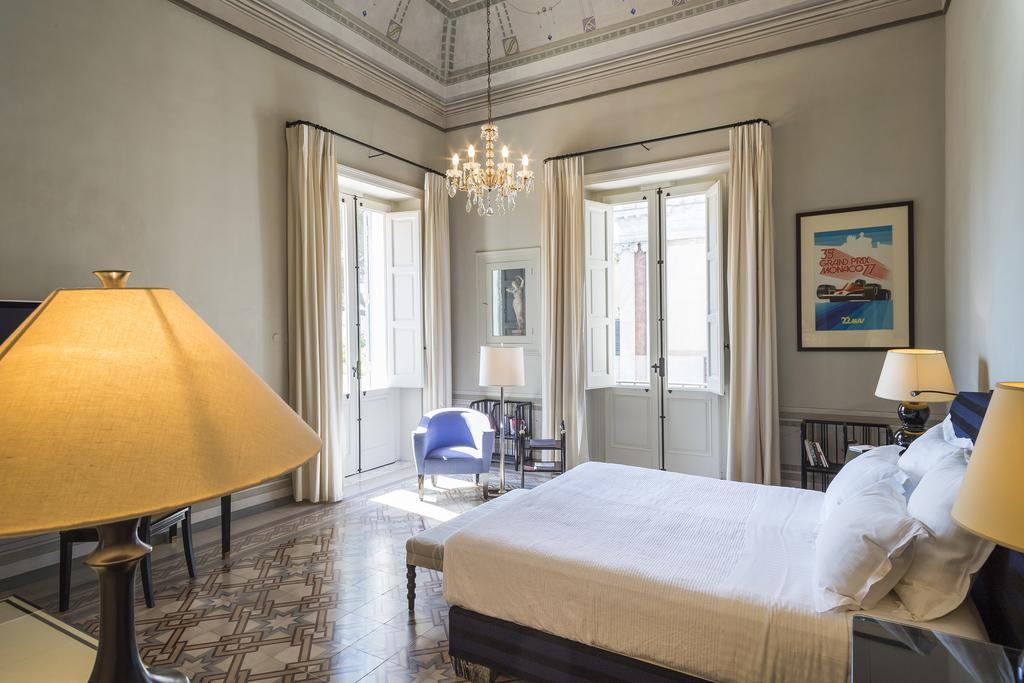 Palazzo Margherita Bernalda Cameră foto